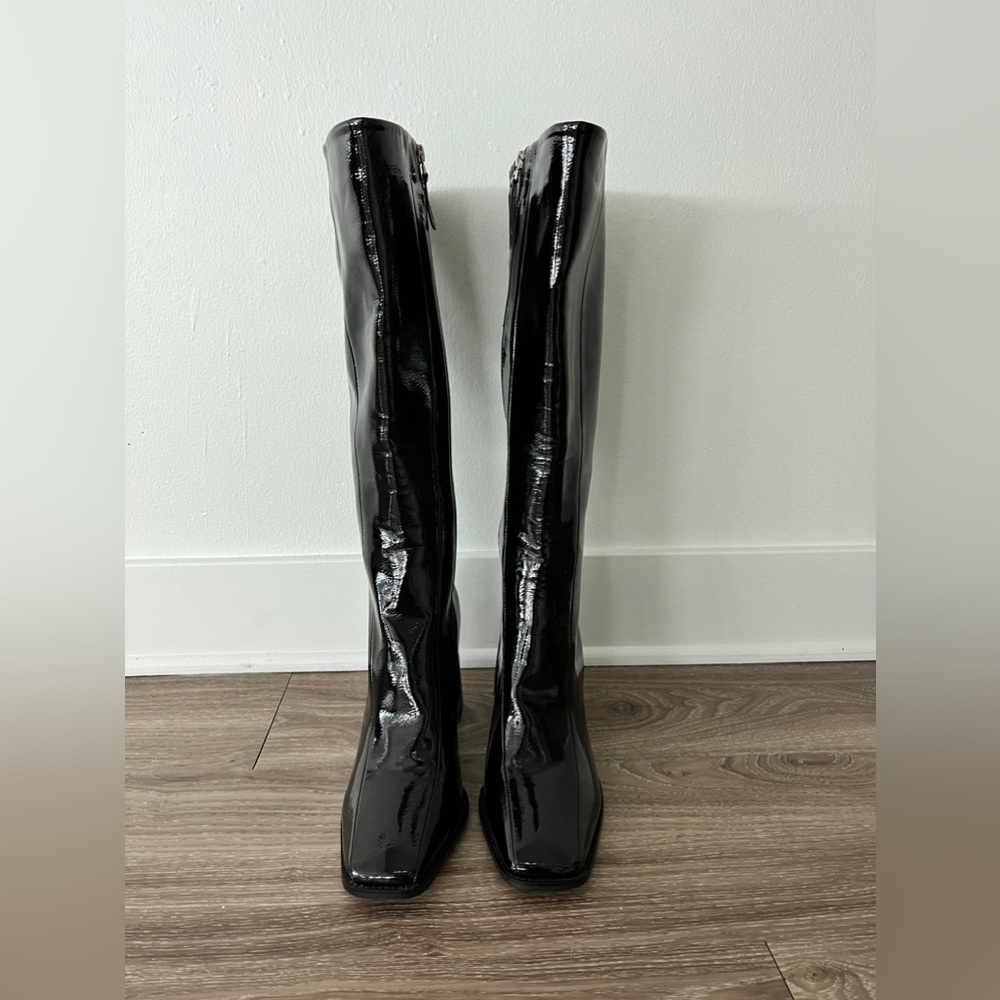 Black Boots